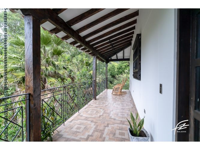 Casa de 5 alcobas en venta en Guarne, 410 m² · foto 10 de 24