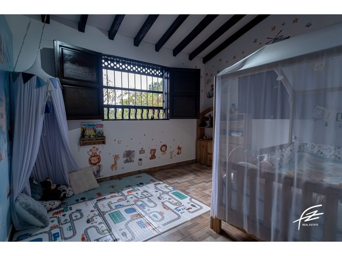 Casa de 5 alcobas en venta en Guarne, 410 m² · foto 13 de 24