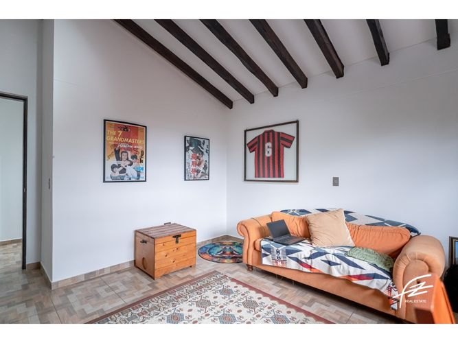 Casa de 5 alcobas en venta en Guarne, 410 m² · foto 14 de 24