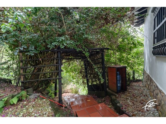 Casa de 5 alcobas en venta en Guarne, 410 m² · foto 18 de 24