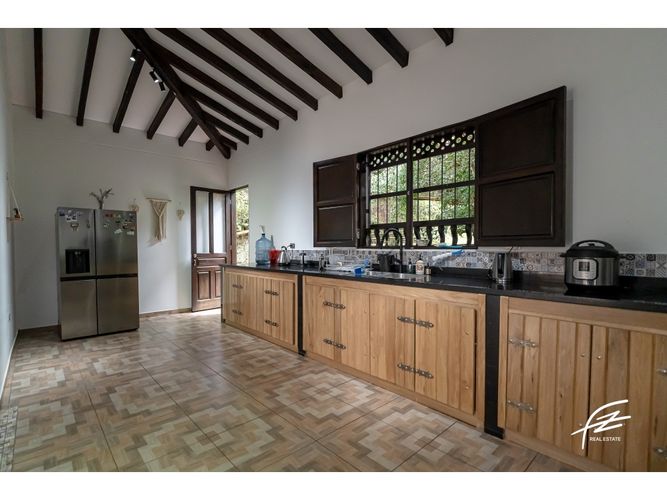 Casa de 5 alcobas en venta en Guarne, 410 m² · foto 21 de 24