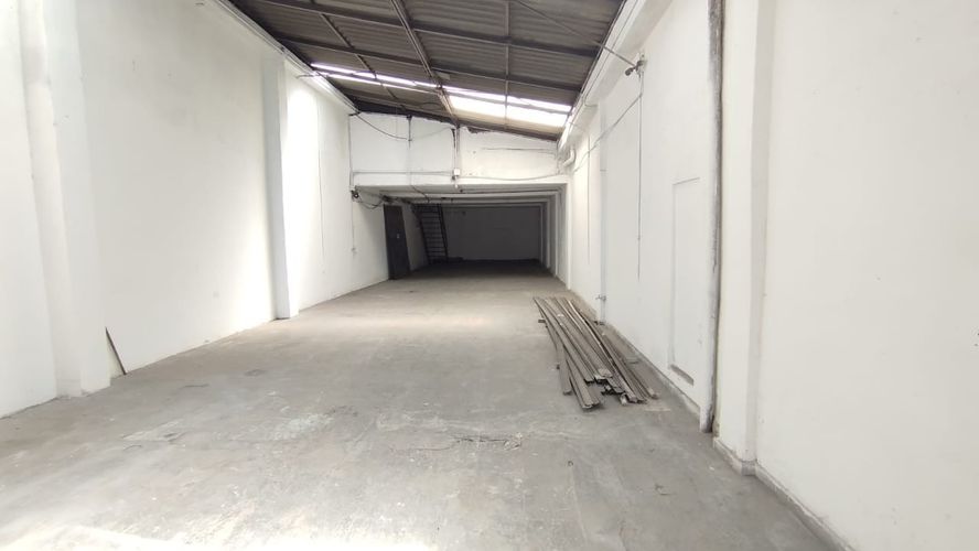 Bodega en arriendo en Obrero, Cali, 240 m² · foto 3 de 9