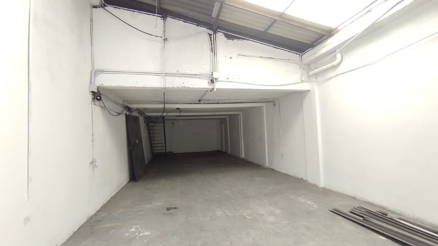 Bodega en arriendo en Obrero, Cali, 240 m² · foto 4 de 9