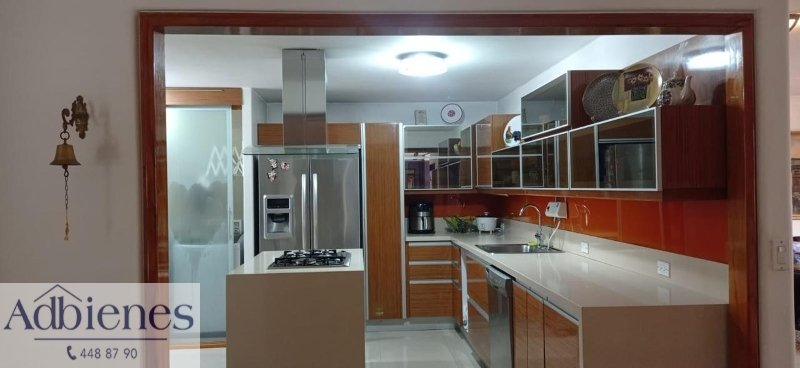 Apartamento en venta en Laureles, Medellín · foto 3 de 17