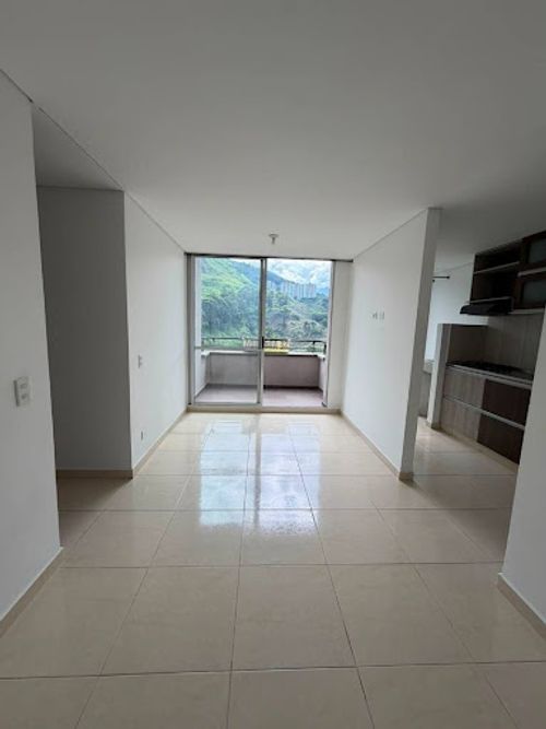 Apartamento de 3 alcobas en arriendo en El Porvenir, Medellín, 60 m² · foto 2 de 12
