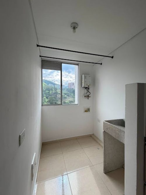 Apartamento de 3 alcobas en arriendo en El Porvenir, Medellín, 60 m² · foto 8 de 12