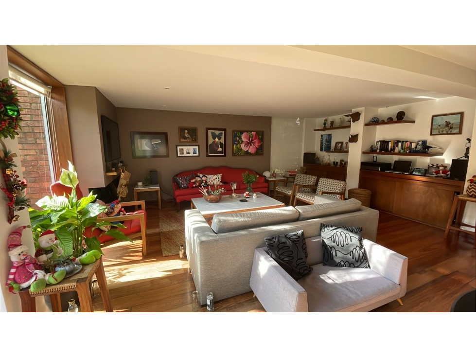 Casa en venta en Niza, Bogotá · foto 2 de 24