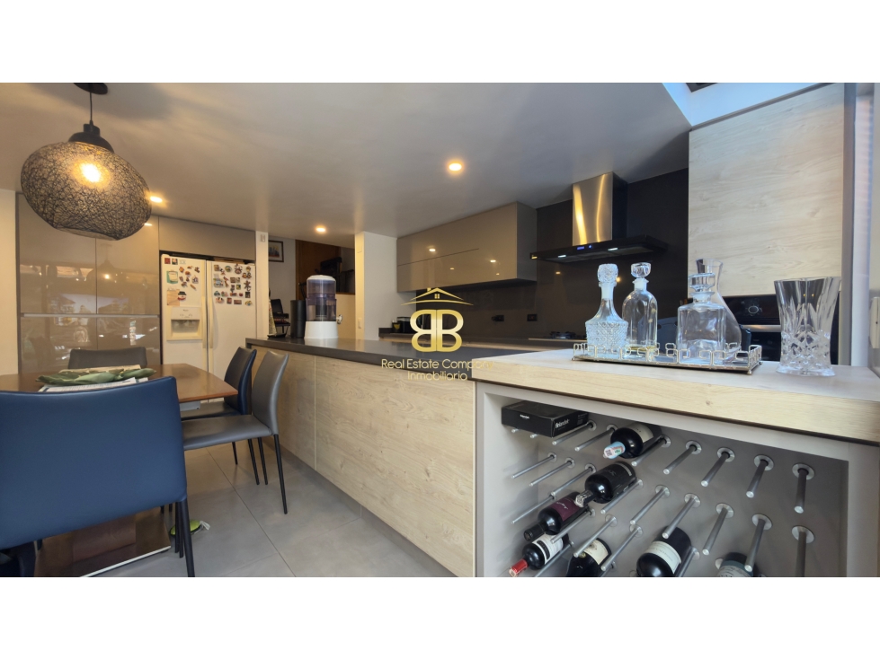 Casa en venta en El Contador, Bogotá · foto 3 de 24