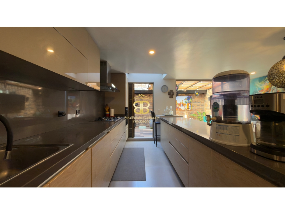 Casa en venta en El Contador, Bogotá · foto 4 de 24