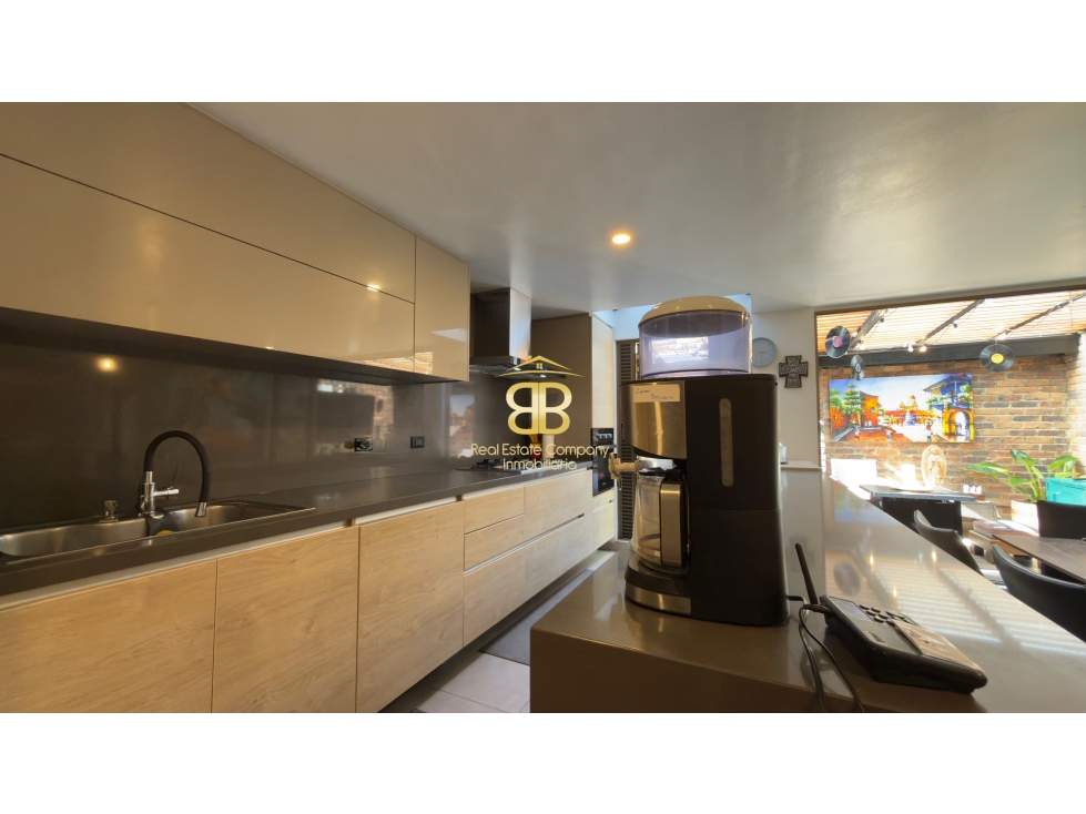 Casa en venta en El Contador, Bogotá · foto 5 de 24
