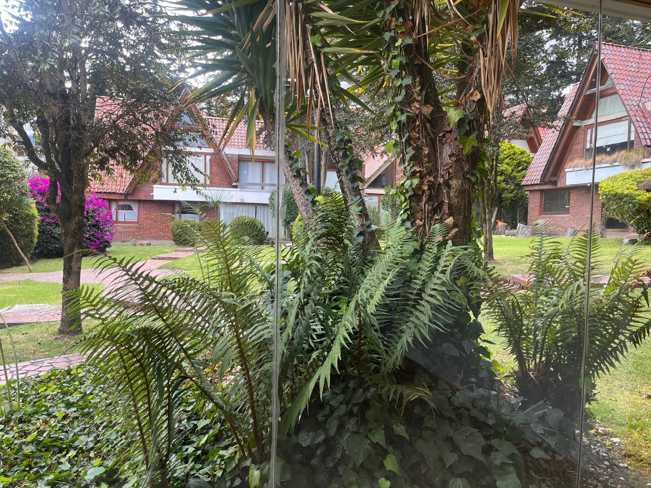 Casa en venta en Altos De Suba, Bogotá · foto 2 de 24