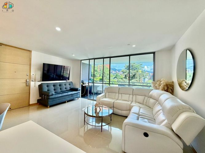 Apartamento de 3 alcobas en venta en Castropol, Medellín, 107 m² · foto 3 de 24