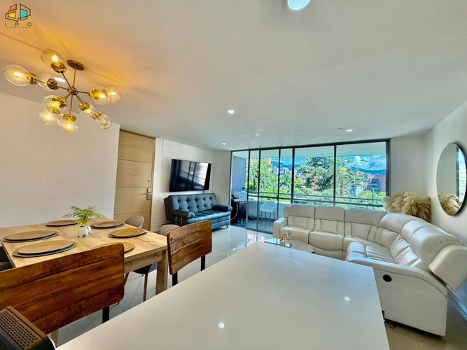 Apartamento de 3 alcobas en venta en Castropol, Medellín, 107 m² · foto 2 de 24