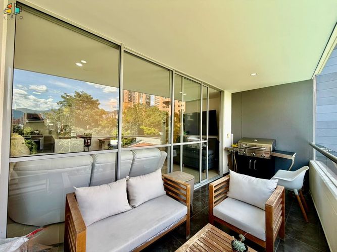 Apartamento de 3 alcobas en venta en Castropol, Medellín, 107 m² · foto 8 de 24