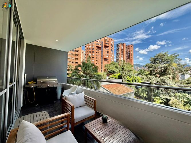 Apartamento de 3 alcobas en venta en Castropol, Medellín, 107 m² · foto 7 de 24