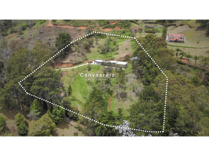 Finca en venta en Sajonia, Rionegro, 263 m² · foto 2 de 14