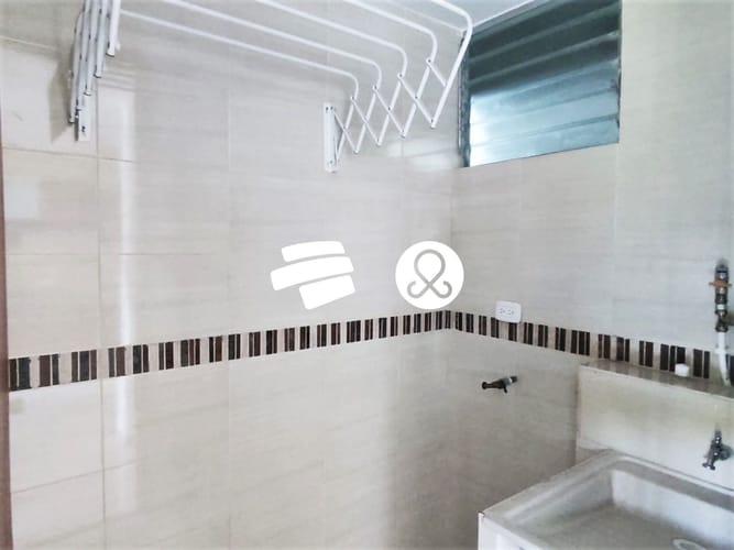 Apartamento de 2 alcobas en venta en Las Palmas, Ricaurte, 56 m² · foto 12 de 24