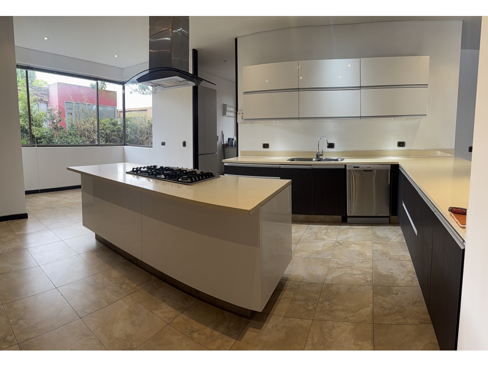 Casa en venta en Guaymaral, Bogotá · foto 9 de 24