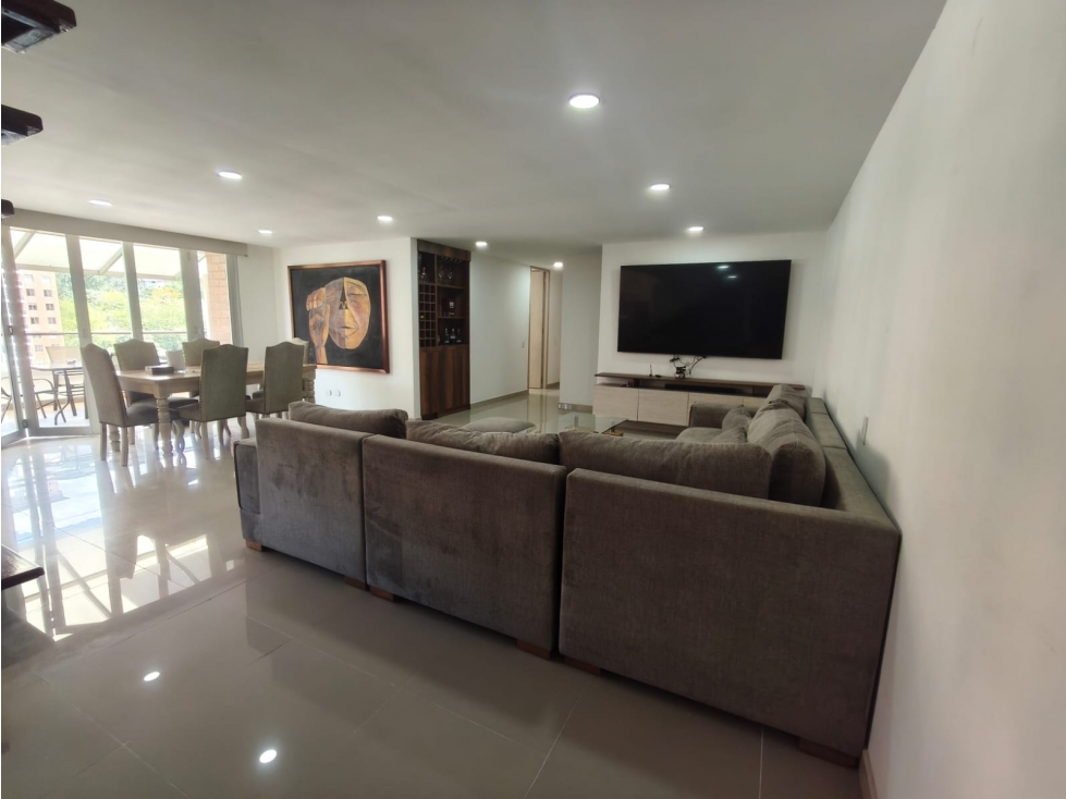 Apartamento en venta en La Cuenca, Envigado · foto 2 de 24