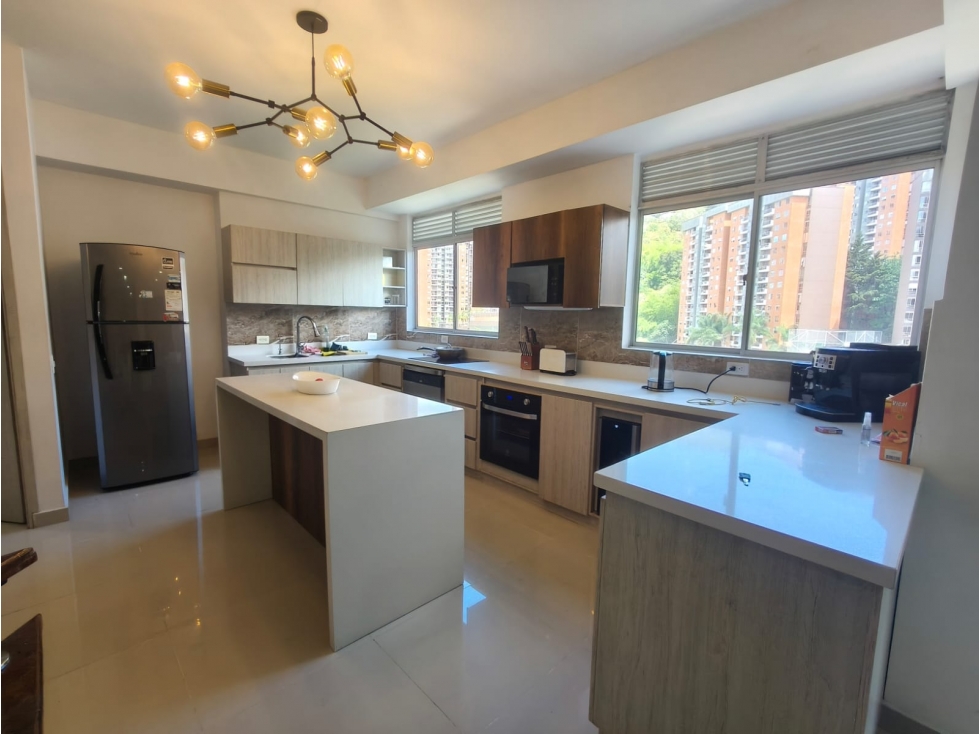 Apartamento en venta en La Cuenca, Envigado · foto 5 de 24