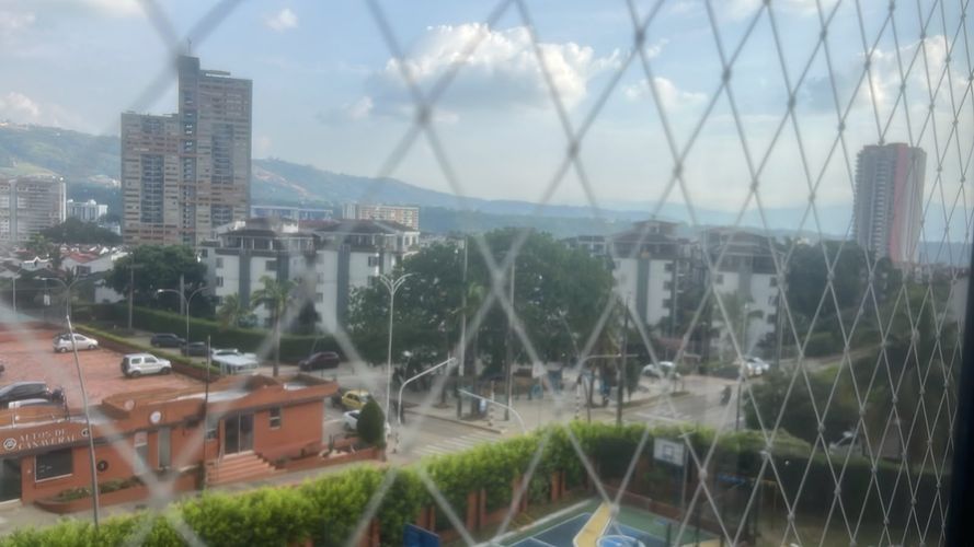 Apartamento de 4 alcobas en venta en Cañaveral, Floridablanca, 120 m² · foto 2 de 24
