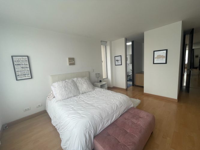 Casa de 5 alcobas en venta en Agrupacion Calahorra, Cajicá, 385 m² · foto 11 de 18