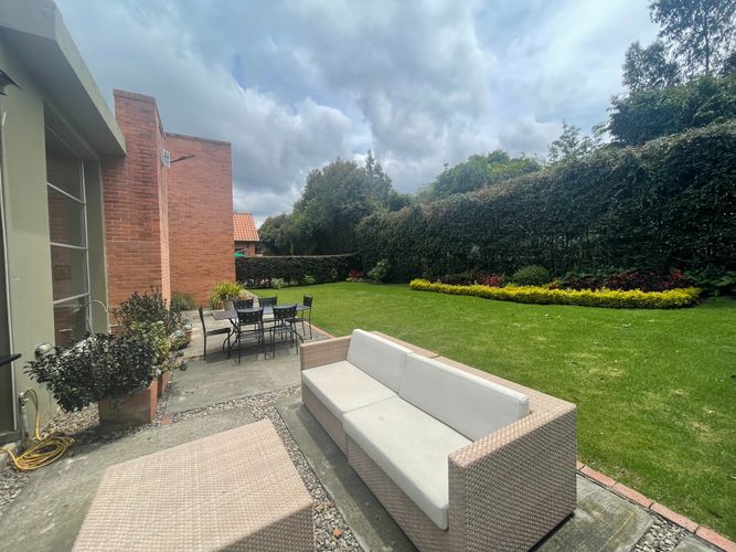 Casa de 5 alcobas en venta en Agrupacion Calahorra, Cajicá, 385 m² · foto 18 de 18