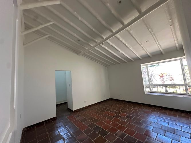 Casa de 4 alcobas en venta en Ciudad Jardin, Cali, 500 m² · foto 8 de 23