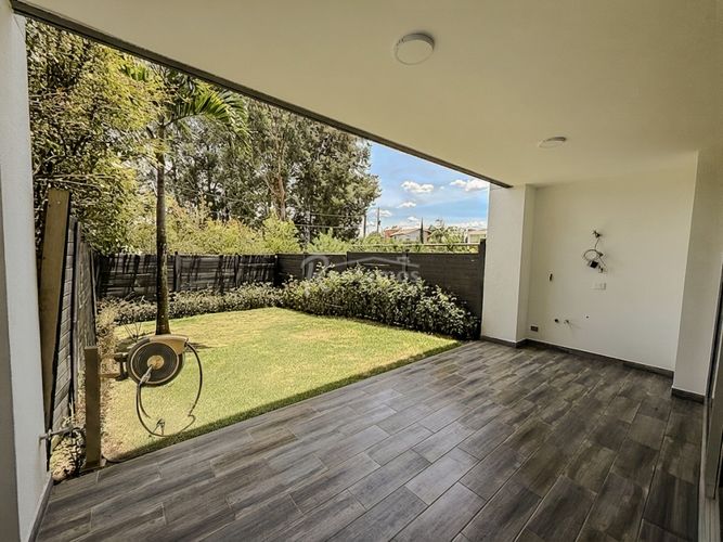 Casa de 3 alcobas en venta en Zuñiga, Medellín, 266 m² · foto 3 de 20