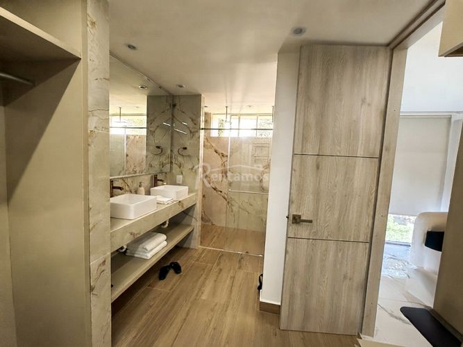 Casa de 3 alcobas en venta en Zuñiga, Medellín, 266 m² · foto 13 de 20
