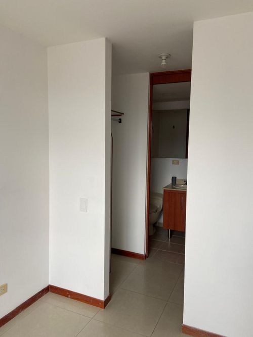 Apartamento de 2 alcobas en venta en Alejandría, Medellín, 68 m² · foto 11 de 23