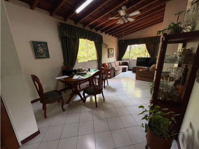 Casa de 4 alcobas en venta en La Candelaria, Medellín, 110 m² · foto 8 de 13