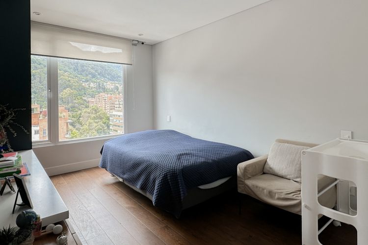 Apartamento de 3 alcobas en venta en Chico, Bogotá, 255 m² · foto 19 de 24