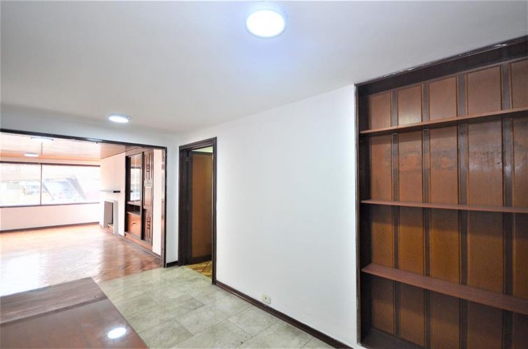 Apartamento de 3 alcobas en venta en Rincon Del Chico, Bogotá, 164 m² · foto 3 de 24