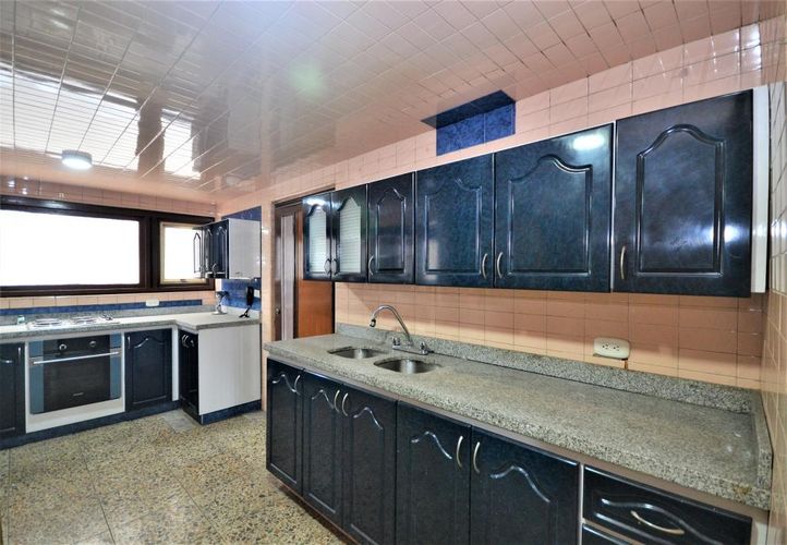 Apartamento de 3 alcobas en venta en Rincon Del Chico, Bogotá, 164 m² · foto 4 de 24