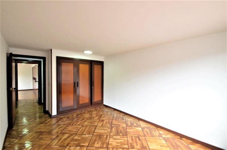 Apartamento de 3 alcobas en venta en Rincon Del Chico, Bogotá, 164 m² · foto 19 de 24