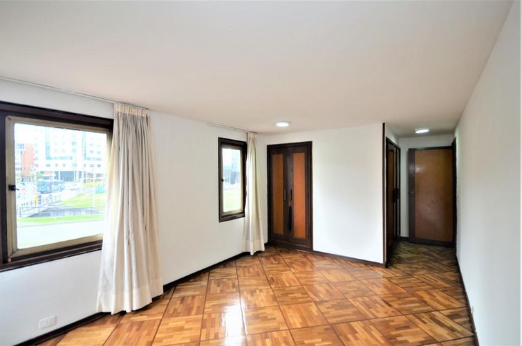 Apartamento de 3 alcobas en venta en Rincon Del Chico, Bogotá, 164 m² · foto 21 de 24