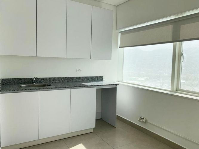 Oficina en arriendo en El Poblado, Medellín, 92 m² · foto 8 de 10