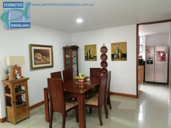 Apartamento de 3 alcobas en venta en Laureles, Medellín, 154 m² · foto 4 de 18