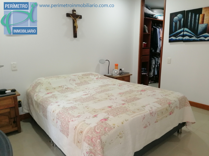 Apartamento de 3 alcobas en venta en Laureles, Medellín, 154 m² · foto 9 de 18