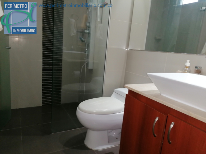 Apartamento de 3 alcobas en venta en Laureles, Medellín, 154 m² · foto 10 de 18