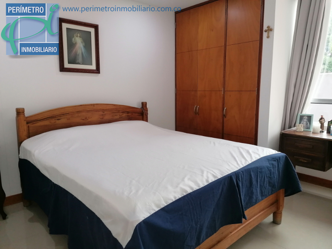 Apartamento de 3 alcobas en venta en Laureles, Medellín, 154 m² · foto 11 de 18