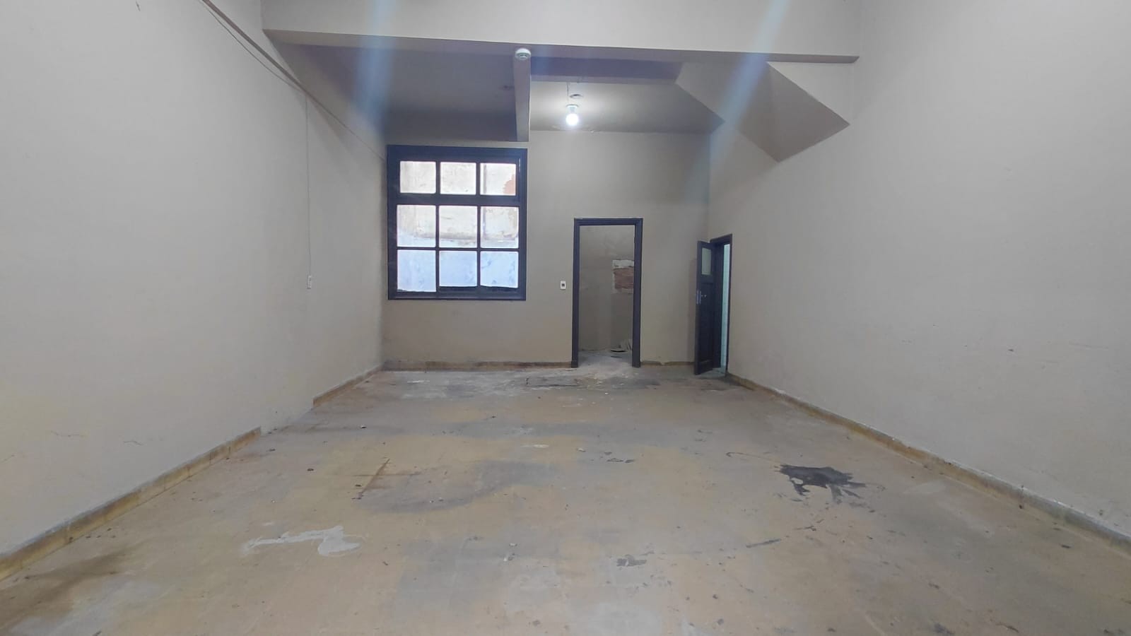 SALONES COMERCIALES DISPONIBLES EN MICROCENTRO DE ASUNCION — foto 3