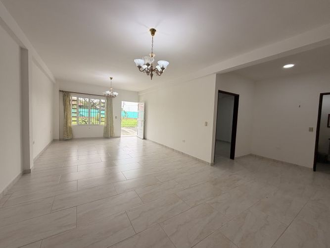 Casa de 3 alcobas en venta en Obando, Palmira, 278 m² · foto 2 de 24