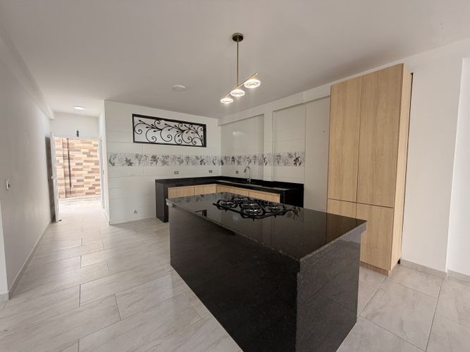 Casa de 3 alcobas en venta en Obando, Palmira, 278 m² · foto 4 de 24