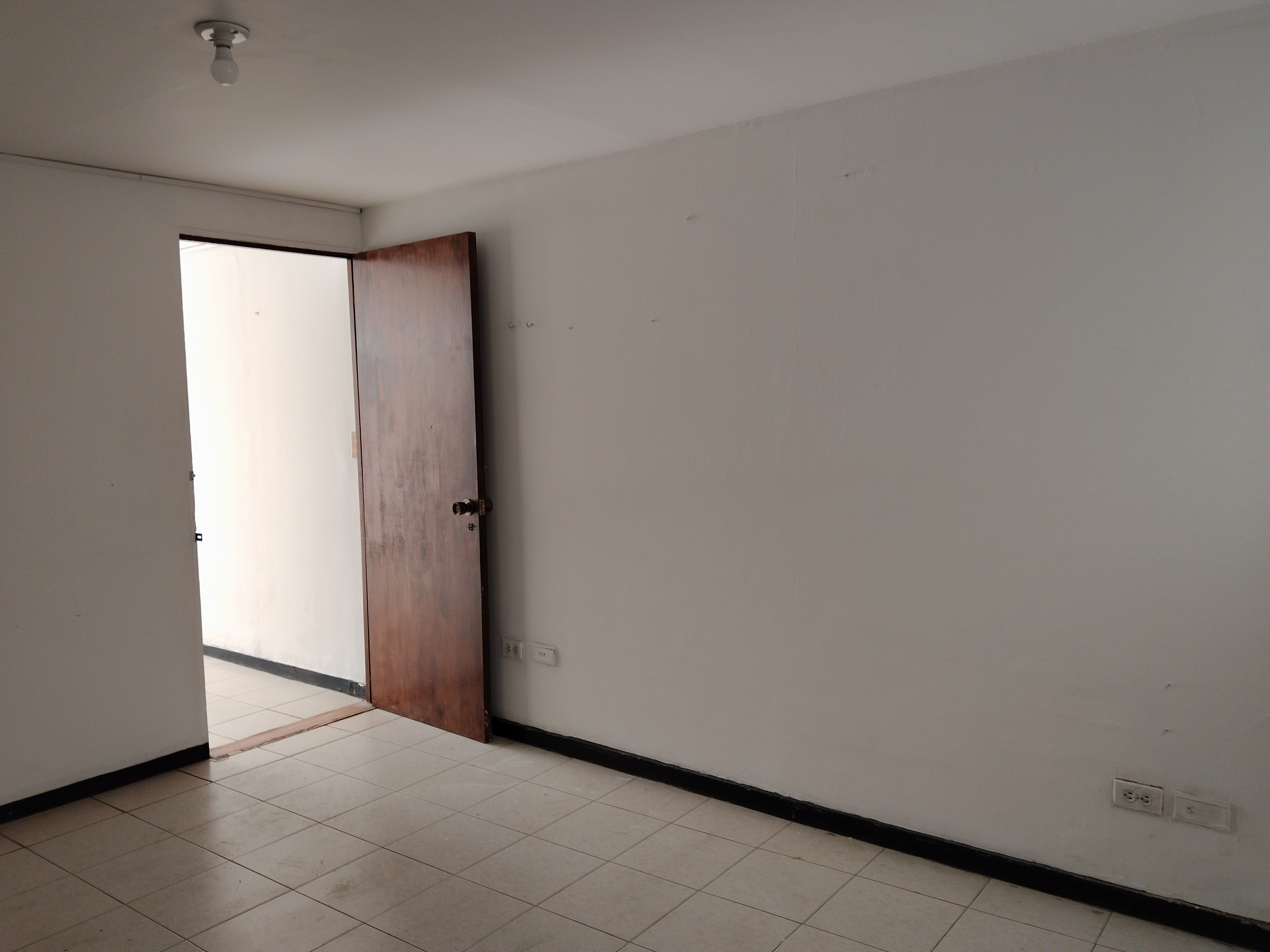Apartaestudio en arriendo en Santa Barbara Oriental, Bogotá · foto 3 de 6