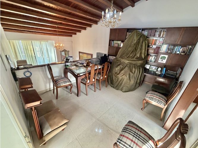 Casa de 4 alcobas en venta en La Floresta, Bucaramanga, 289 m² · foto 8 de 21