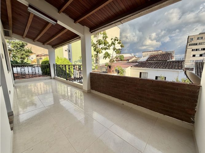 Casa de 4 alcobas en venta en La Floresta, Bucaramanga, 289 m² · foto 12 de 21