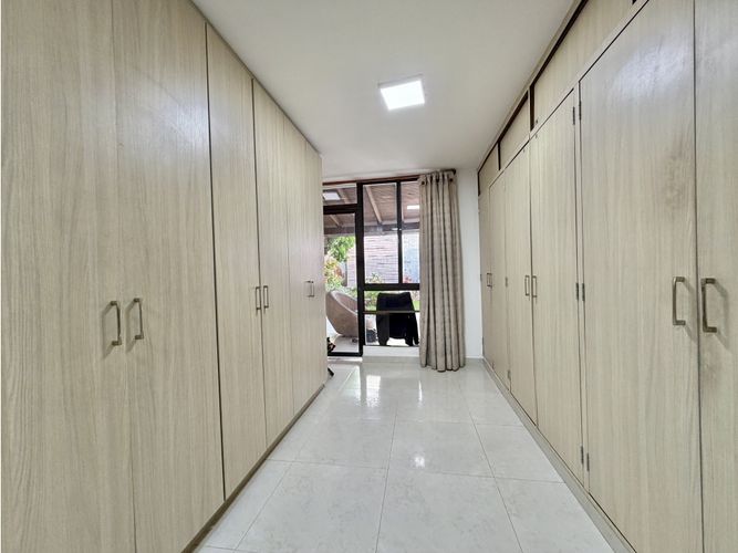Casa de 4 alcobas en venta en La Floresta, Bucaramanga, 289 m² · foto 15 de 21