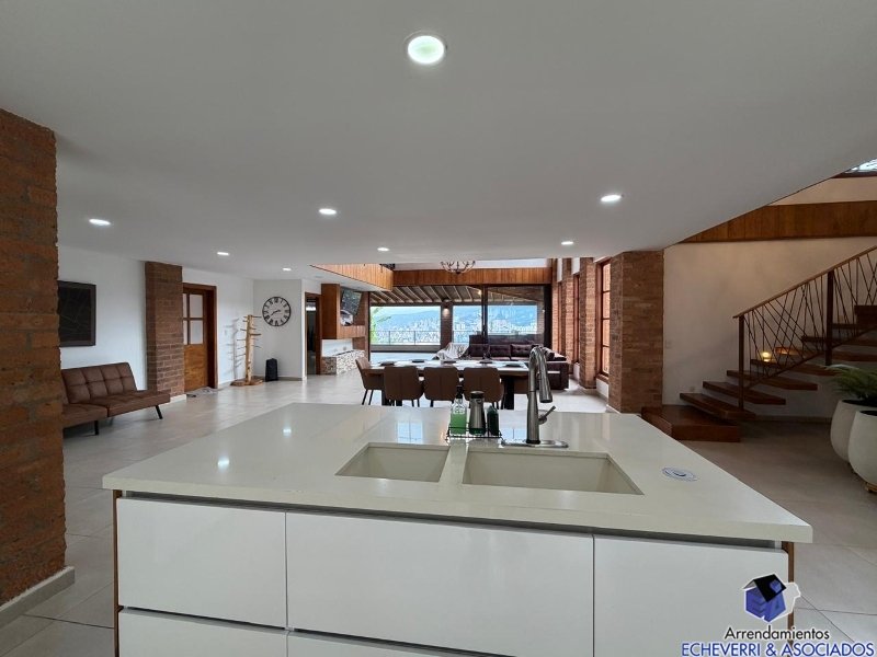 House for rent in La mina, Envigado